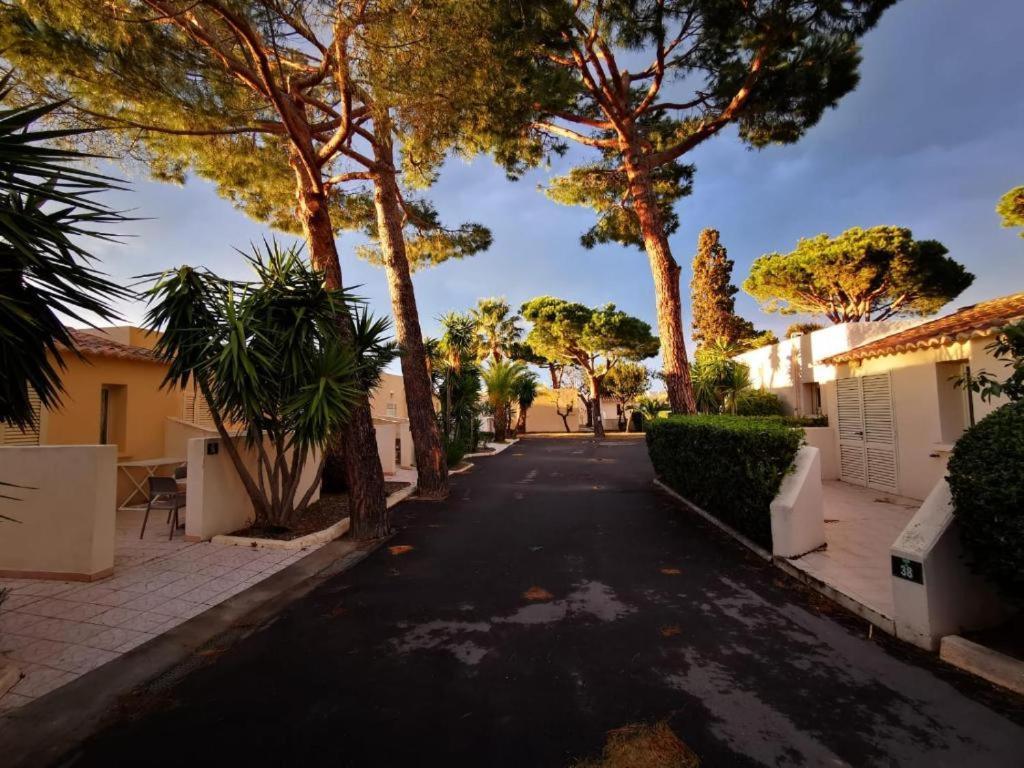 Résidence San Pellegrino Folelli Exterior foto